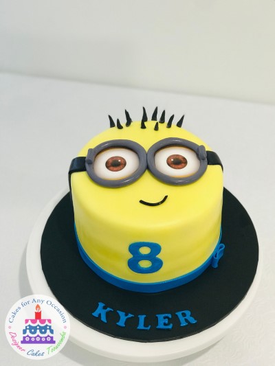 Minion Fondant Cake.jpg